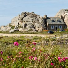 Maison dans les rochers de Plougrescant