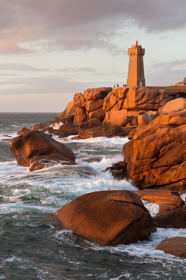 Coucher de soleil sur Men Ruz