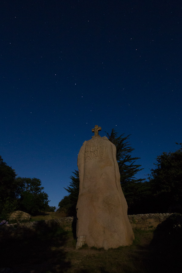 Menhir de Saint-Uzec