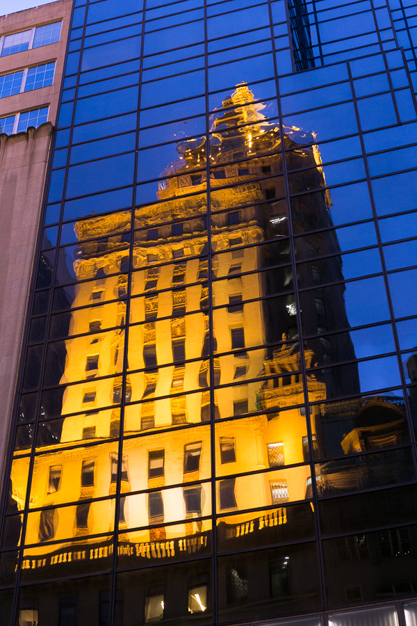 Reflet on the 5th Avenue